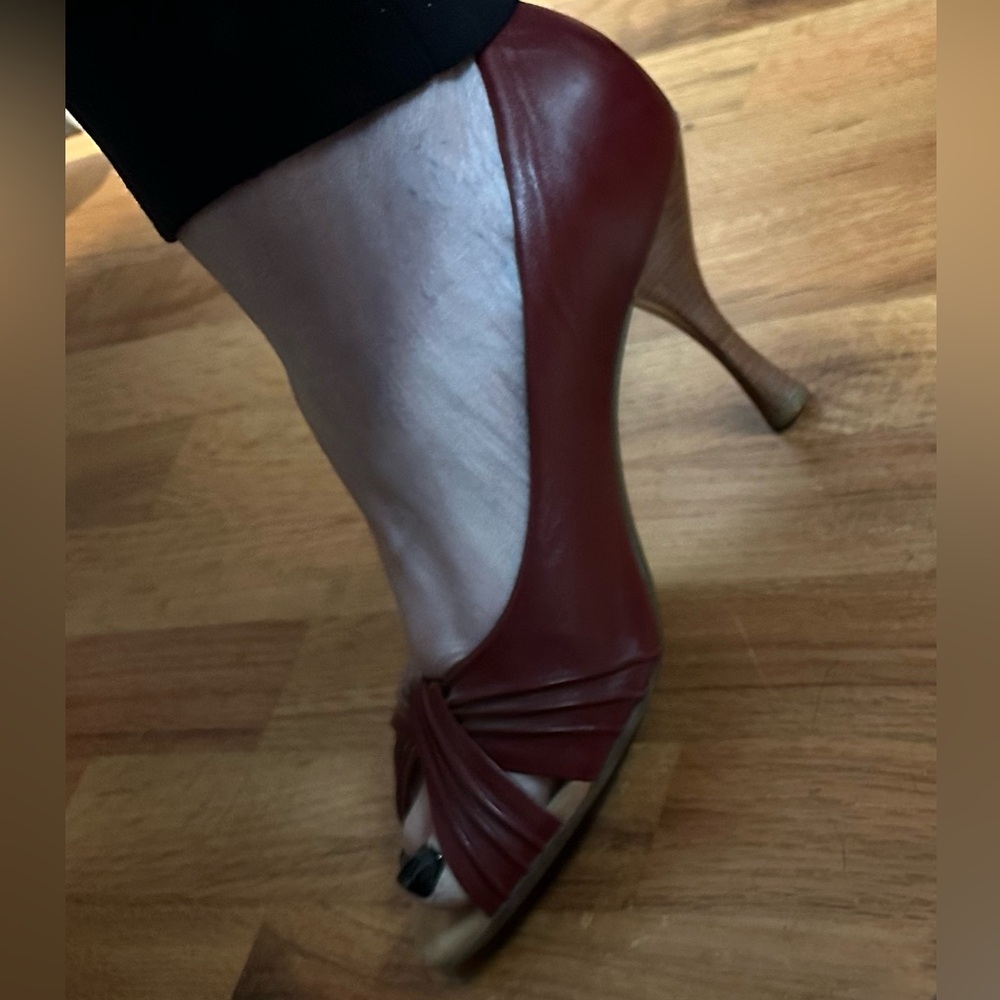 Size 11M Red Leather Peeptoe Pump Aerosoles